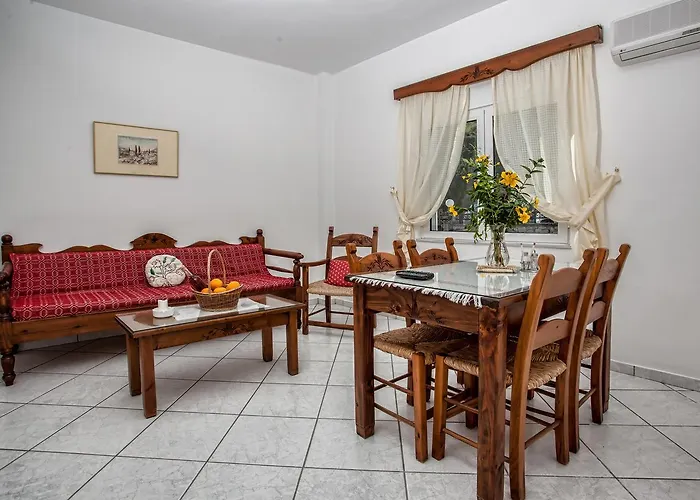 Alexandros Apartments